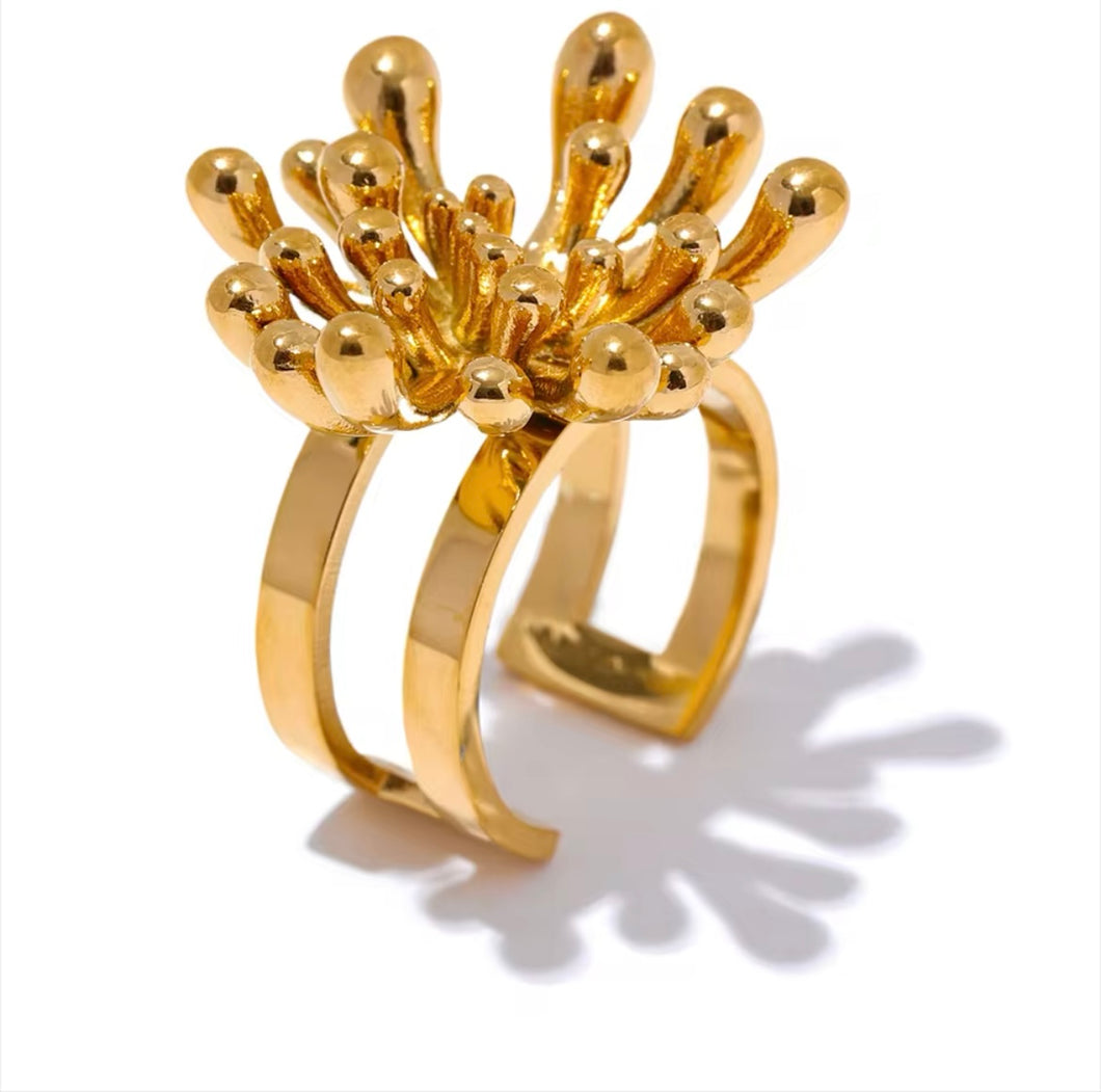 Bahvi Flower Ring