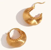 Load image into Gallery viewer, Javani Hoop Earrings
